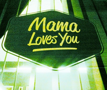 Mama loves you - sign in Luxembourg, August 2012